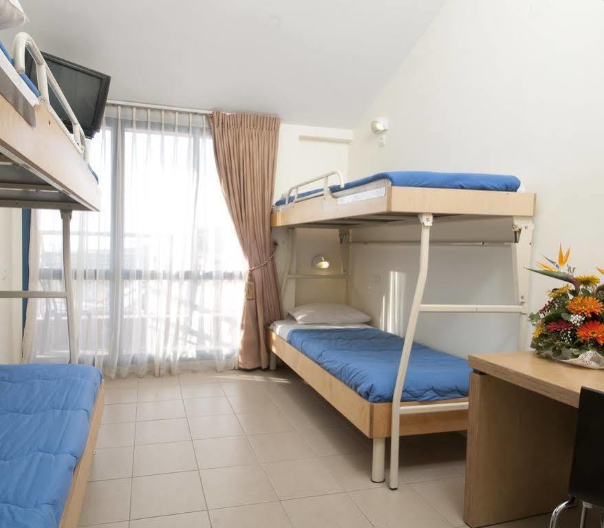Hi - Shlomi Hostel Shelomi Bagian luar foto